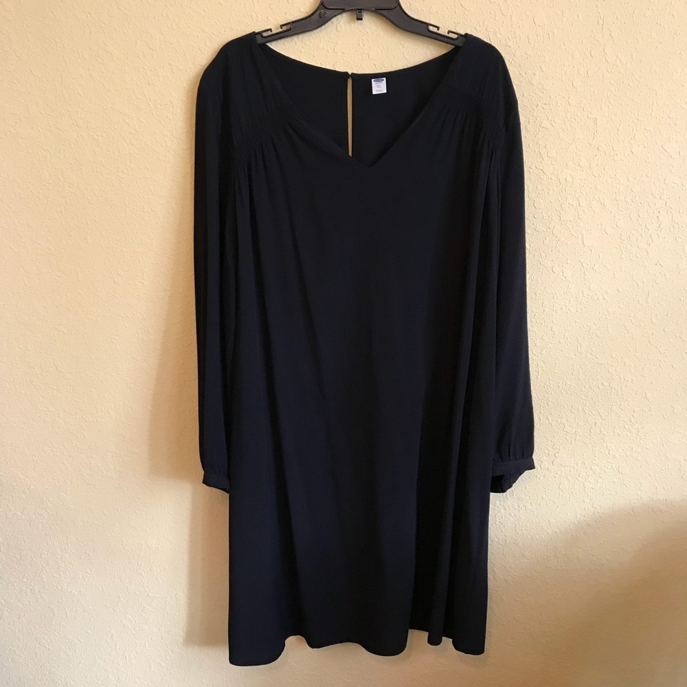 Old Navy V-Neck Shift Dress